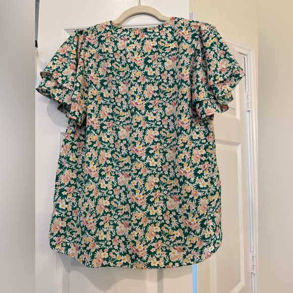Lovely spring blouse from Shop Avara. - Picture 3 of 3